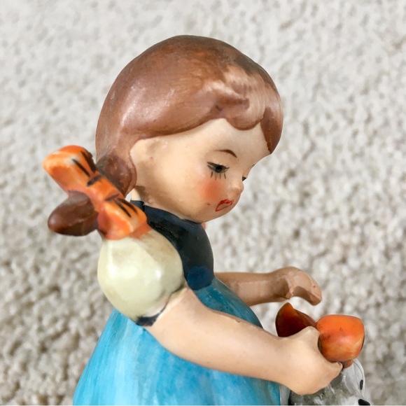Vintage 1950s Arnart 5th Ave GIRL AND DOG Hand Painted Porcelain Figurine 4 3/8” - Picture 2 of 12